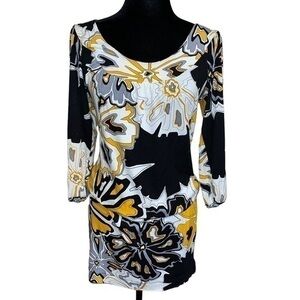 Vertigo Paris Black Gold White
Floral Dress Drop Waist Long Sleeve
Cotton